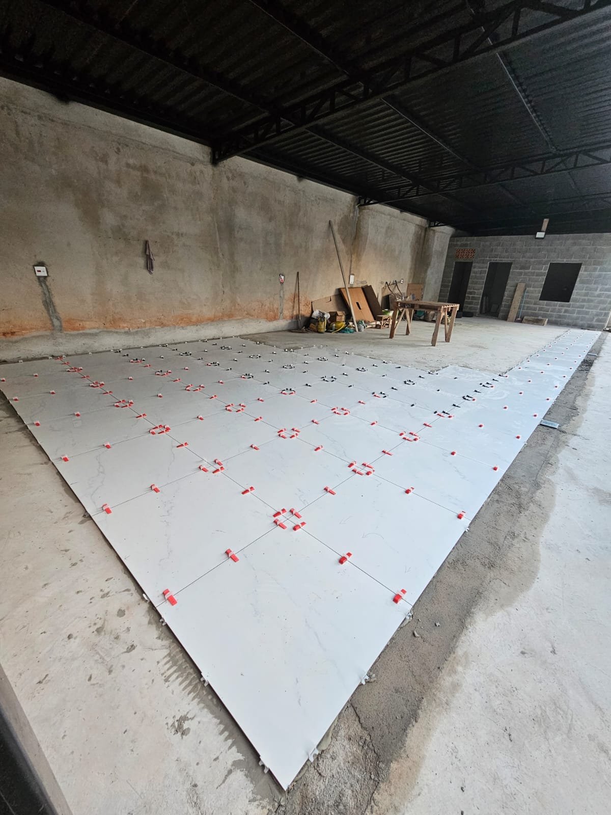 Obra da JGM Construções em Curitiba — Pisos